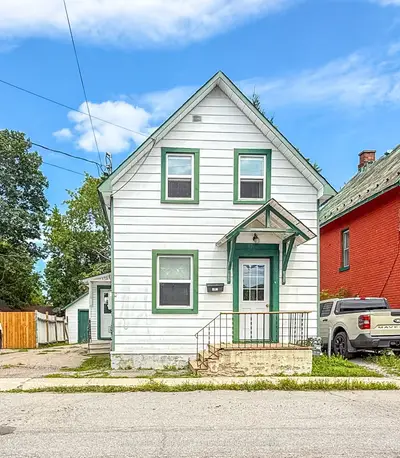 Detached in Renfrew