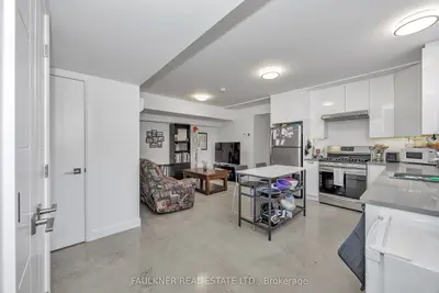 143 COLUMBUS Avenue B, Overbrook - Castleheights and Area, ON K1K 1P9