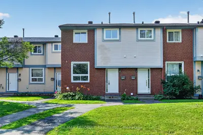 3266 Uplands Drive 49, Hunt Club - Windsor Park Village And Area, On K1v 0c7