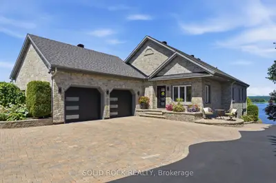3835 Old Highway 17 Road, Clarence-rockland, On K4k 1w2
