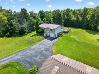 93 Mallens Road, Rideau Lakes, On K0g 1e0