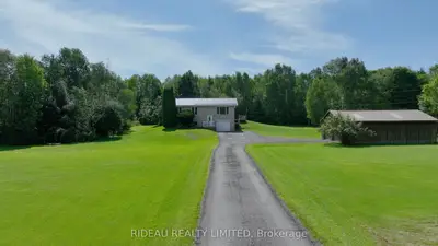 93 Mallens Road, Rideau Lakes, On K0g 1e0
