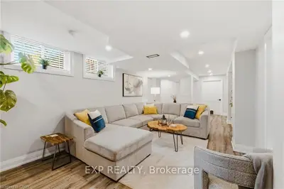 120 Elgin Crescent, Waterloo, On N2j 2s4