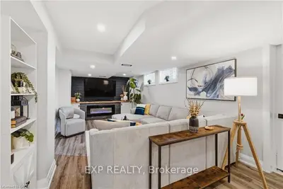 120 Elgin Crescent, Waterloo, On N2j 2s4