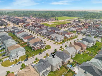 Detached in Thorold