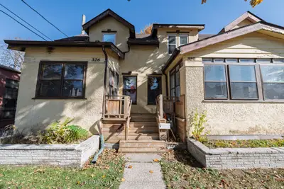 332 Elm Avenue, Windsor, On N9a 5h1