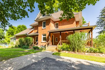 Detached in Chatsworth