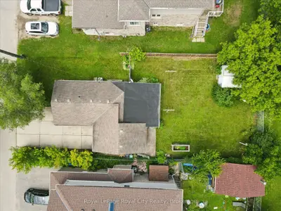 10 Macville Avenue, Kitchener, On N2k 1t1