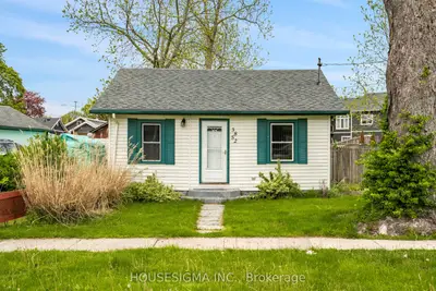 Detached in Fort Erie