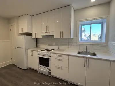 87 Downie Street 1, Stratford, On N5a 1w8
