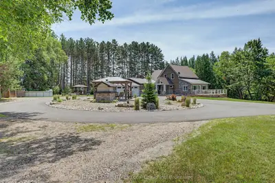 54 Chadbourne Drive, North Bay, On P1b 8g2