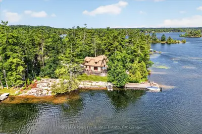 Detached in Trent Lakes
