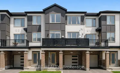 Att/Row/Townhouse in Manor Park - Cardinal Glen and Area