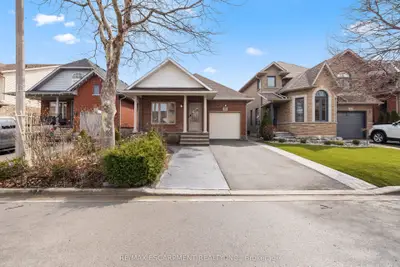 Detached in Hamilton