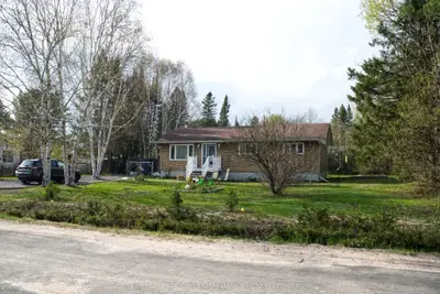 52 Sunshine Street, South River, On P0a 1z0
