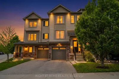 750 Lawrence Street 59, Cambridge, On N3h 4a9