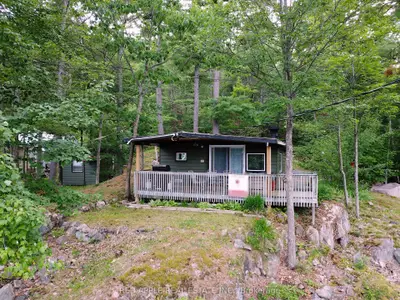 17568 Hwy #41, Addington Highlands, On K0h 1k0