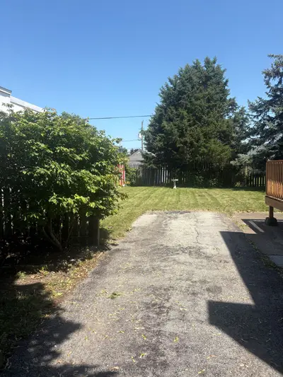 40 Oakwood Street, Port Colborne, On L3k 5e9