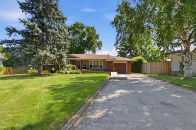 Detached in Lincoln