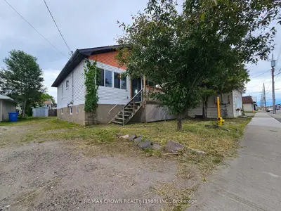 28 LAKESHORE Drive, North Bay, ON P1A 2A2