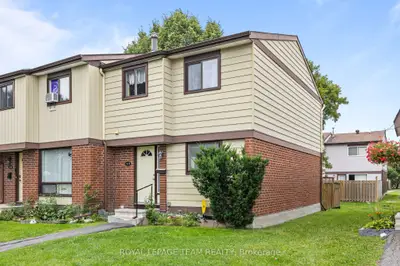 Condo Townhouse in Barrhaven