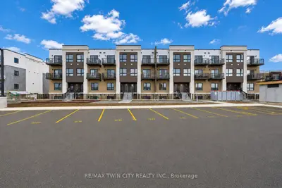Condo Townhouse in Kitchener