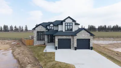 Detached in North Middlesex