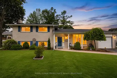 Detached in Kingston