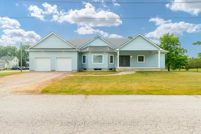3167 Broadway Street, Brooke-alvinston, On N0n 1a0