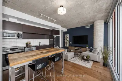 324 Laurier Avenue W 2010, Ottawa Centre, On K1p 0a4