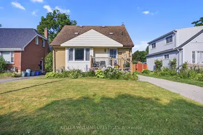 Detached in London East