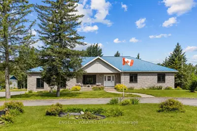 3805 BIG RIDEAU LAKE Road, Rideau Lakes, ON K0G 1V0