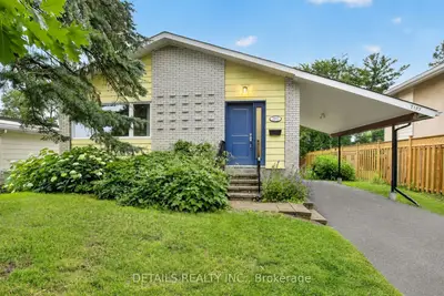 Detached in Elmvale Acres and Area