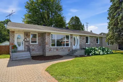 Detached in Casselman