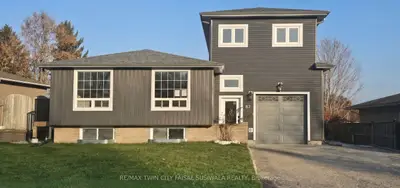 87 Scott Road, Cambridge, On N3c 2x6