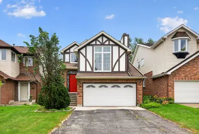 Detached in South of Baseline to Knoxdale