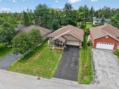 18 RUSSELL HILL Road, Kawartha Lakes, ON K0M 1A0