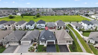 Detached in Kanata
