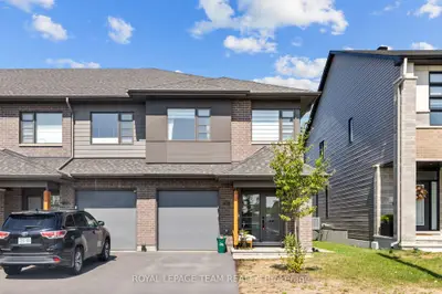 Att/Row/Townhouse in Blossom Park - Airport and Area
