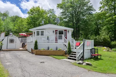 MobileTrailer in Gravenhurst