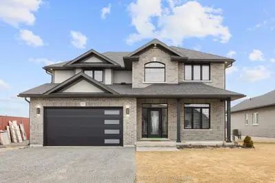 Detached in Belleville