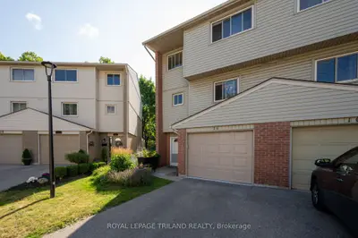 300 Sandringham Crescent 14, London South, On N6c 5b4