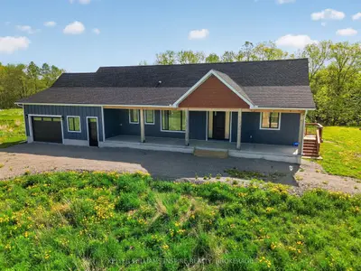 939 Sheffield Lane, Leeds And The Thousand Islands, On K0e 1n0