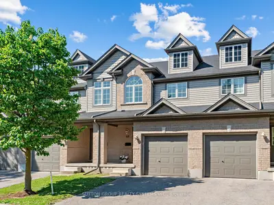 Condo Townhouse in Guelph