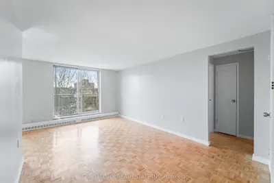 Condo Apartment in Cobourg
