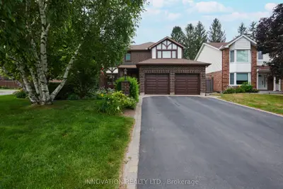 Detached in South of Baseline to Knoxdale