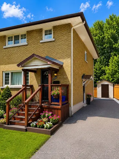 1126 Woodroffe Avenue, Parkway Park - Queensway Terrace S And Area, On K2c 2t1