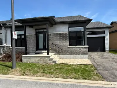 Att/Row/Townhouse in Clarence-Rockland