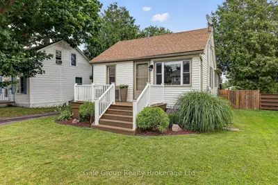 46 Blandford Street, Woodstock, On N4s 7h6
