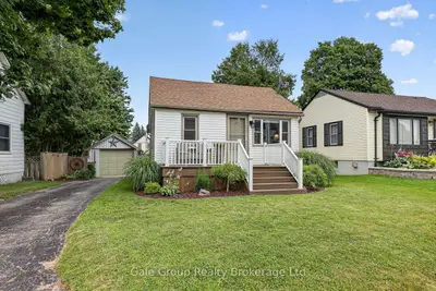 46 Blandford Street, Woodstock, On N4s 7h6